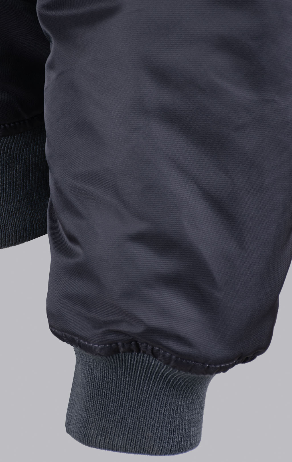 Бомбер ALPHA INDUSTRIES MA-1 CS vintage grey 