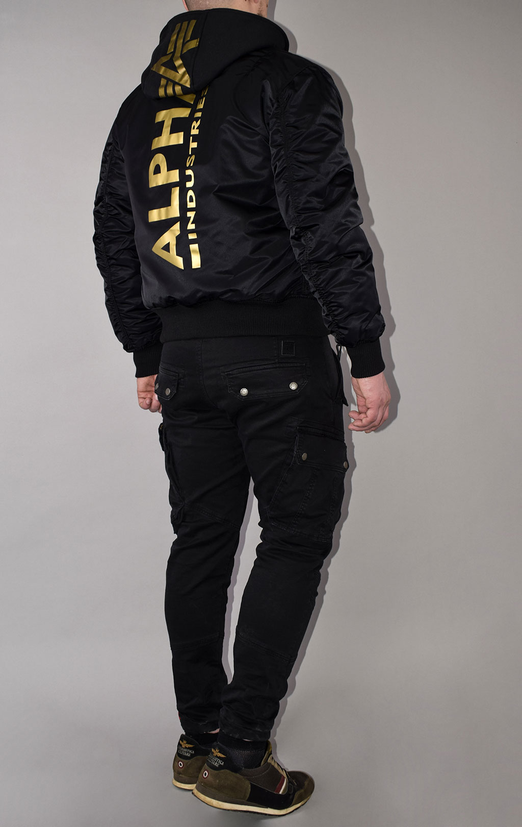 Бомбер ALPHA INDUSTRIES ZH BACK PRINT MA-1 black/yellow gold 