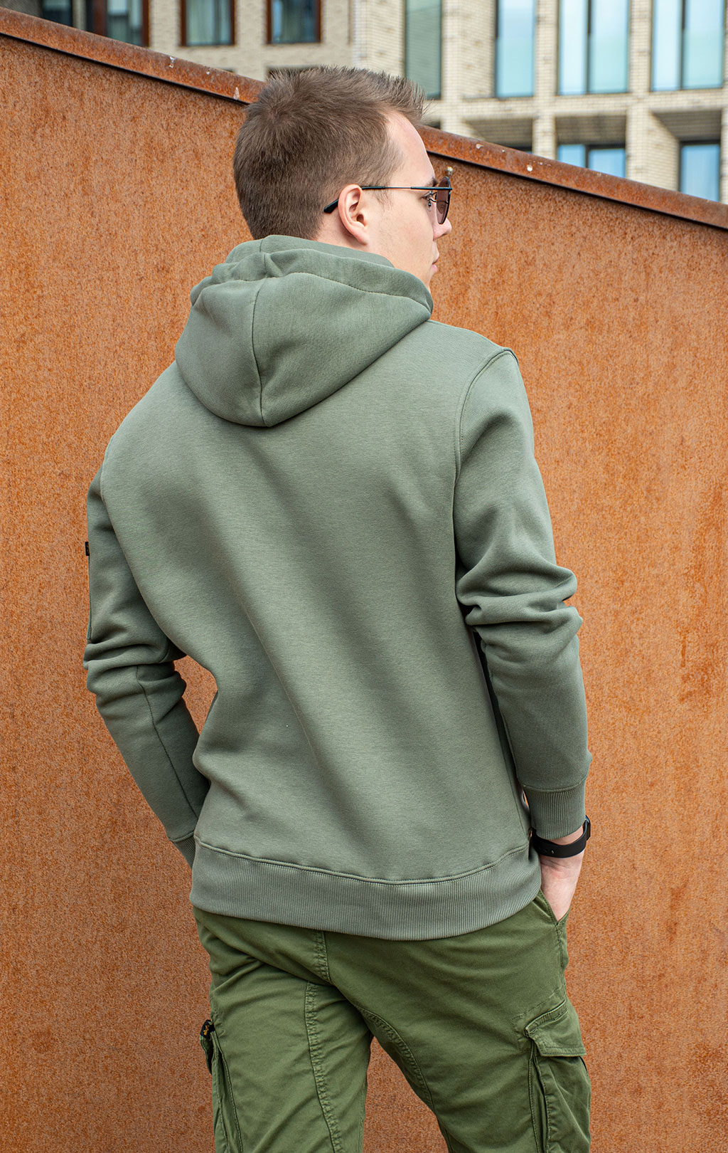 Толстовка ALPHA INDUSTRIES EMB HOODY dark olive 