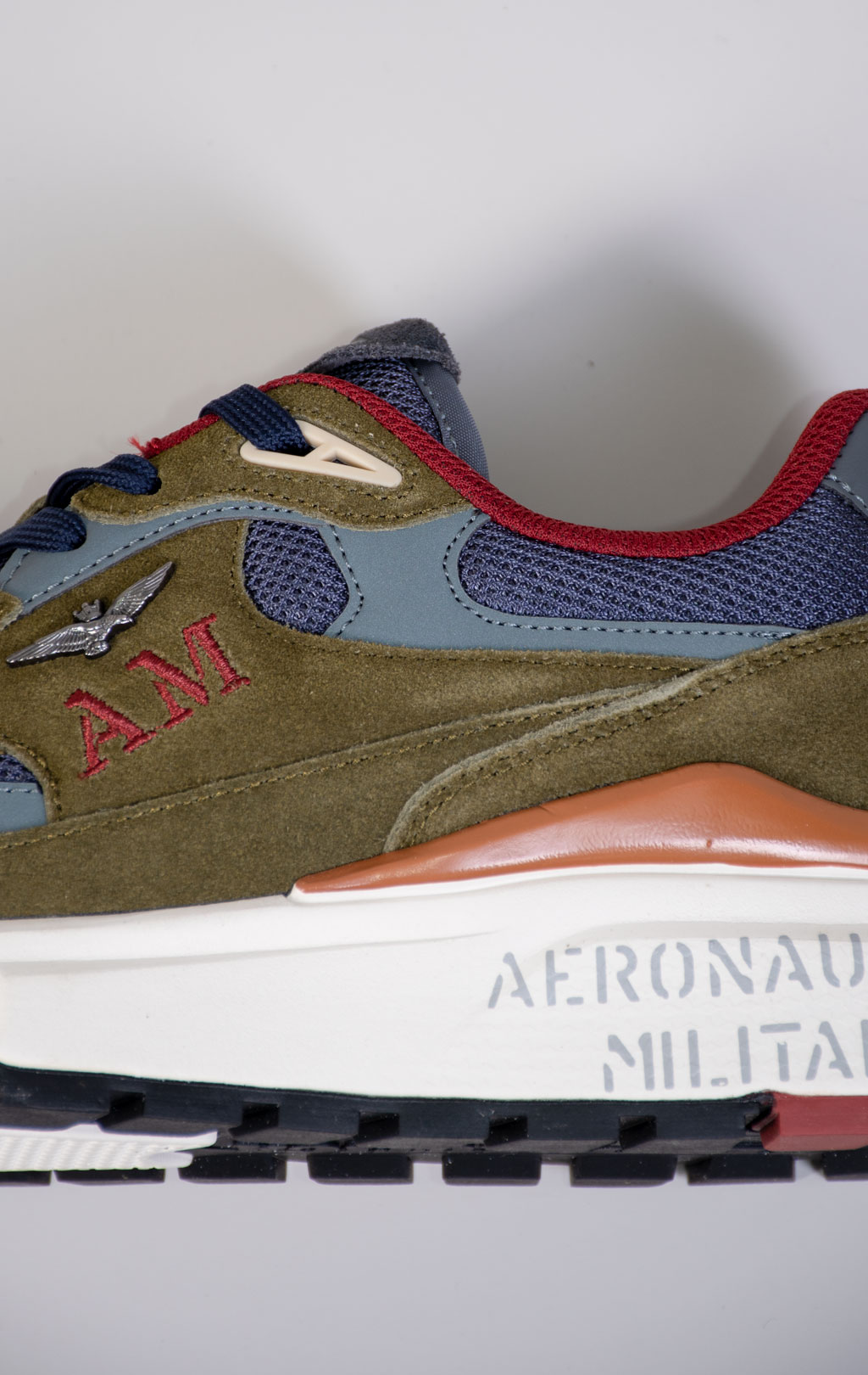 Кроссовки AERONAUTICA MILITARE (SC 0318) FW 25/26/CN verde militare/blue navy 