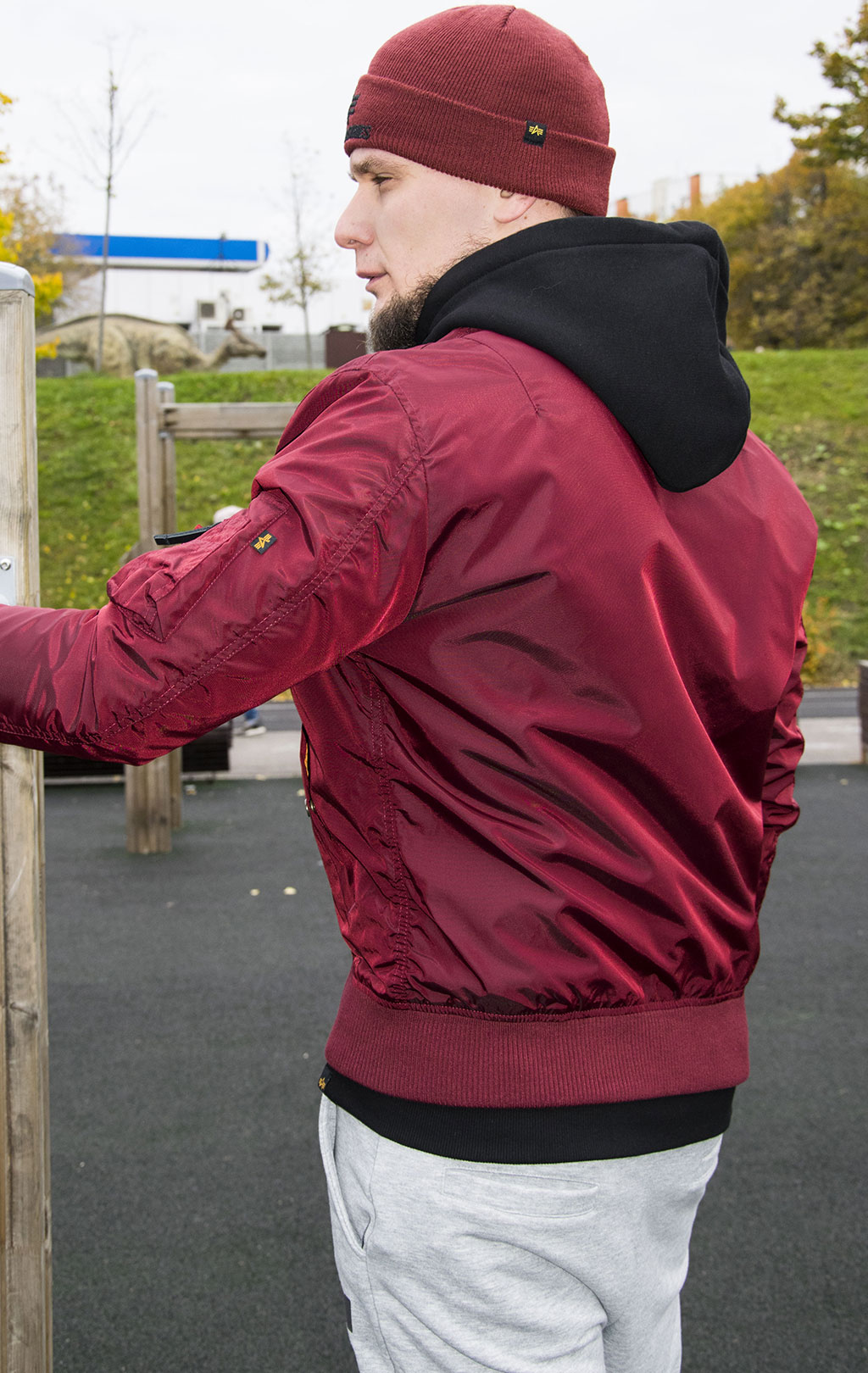 Ветровка-бомбер ALPHA INDUSTRIES TT MA-1 burgundy 