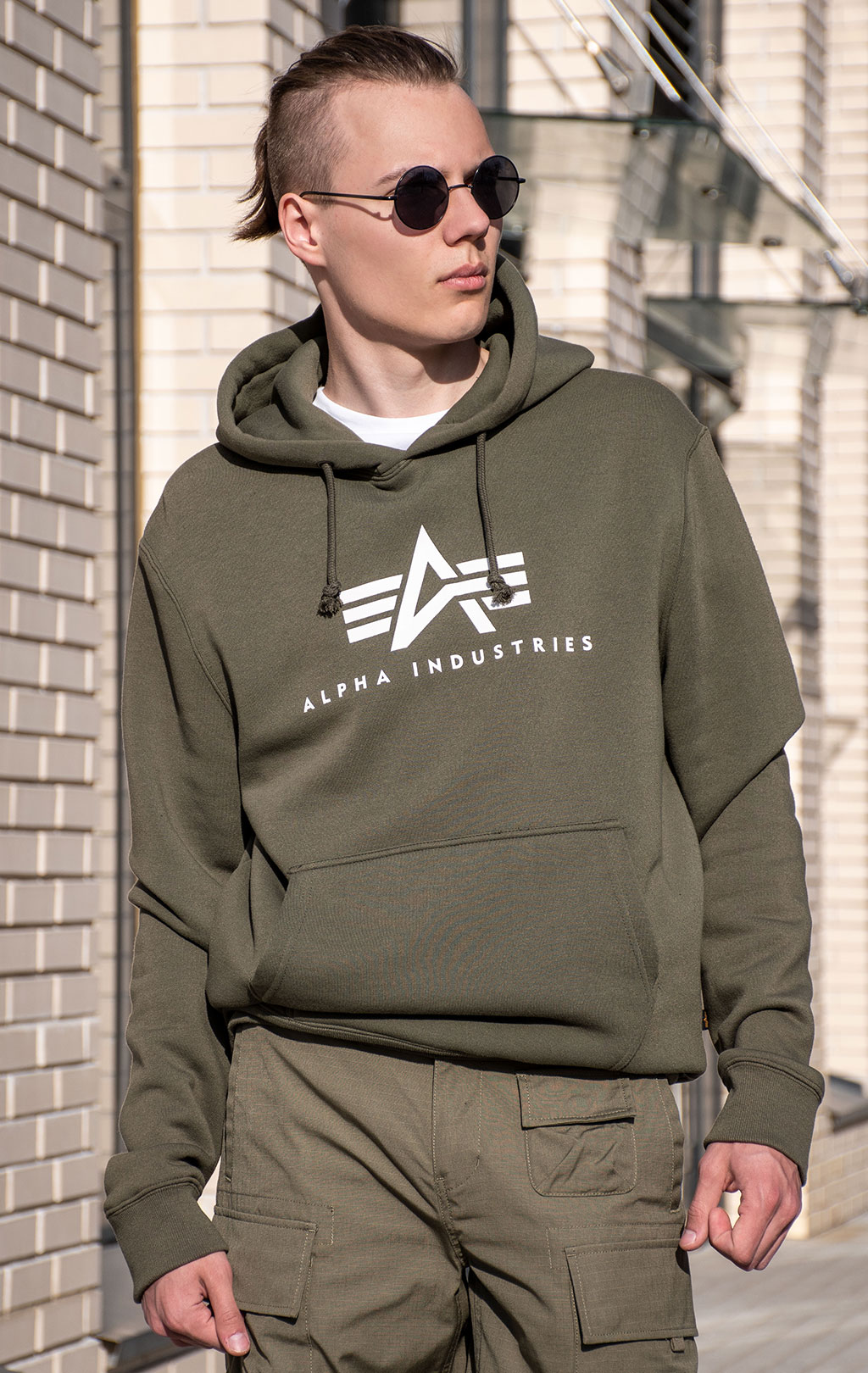 Толстовка ALPHA INDUSTRIES BASIC LOGO HOODIE olive 