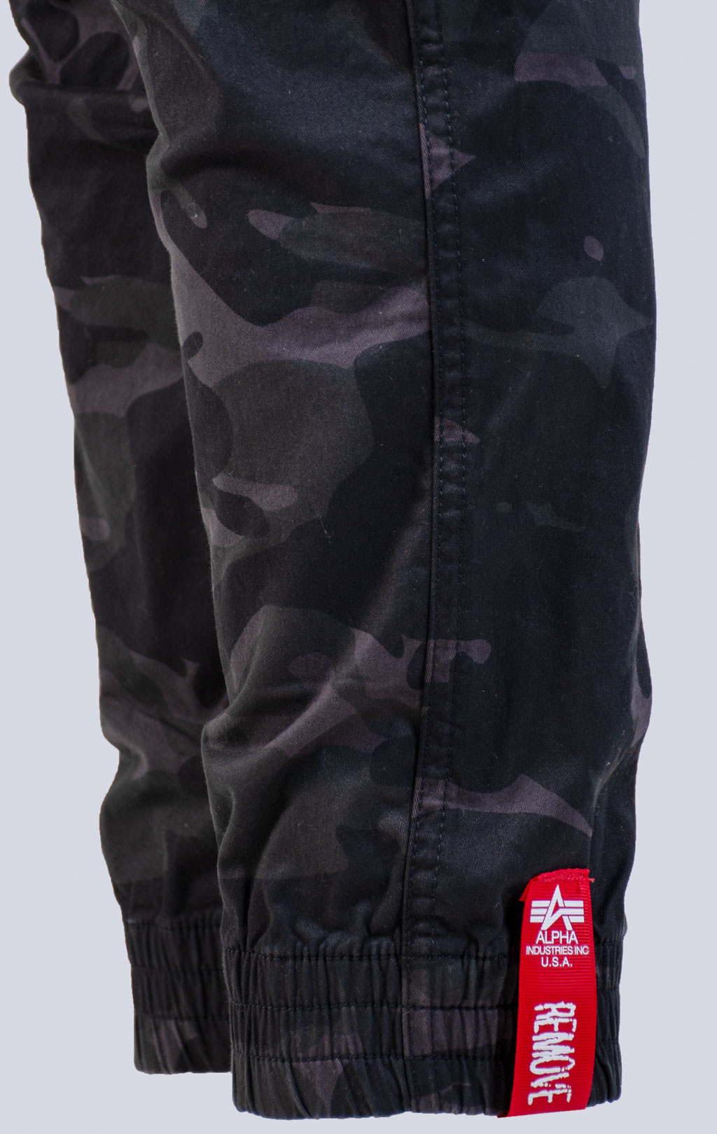 Брюки-карго ALPHA INDUSTRIES AIRMAN black camo 