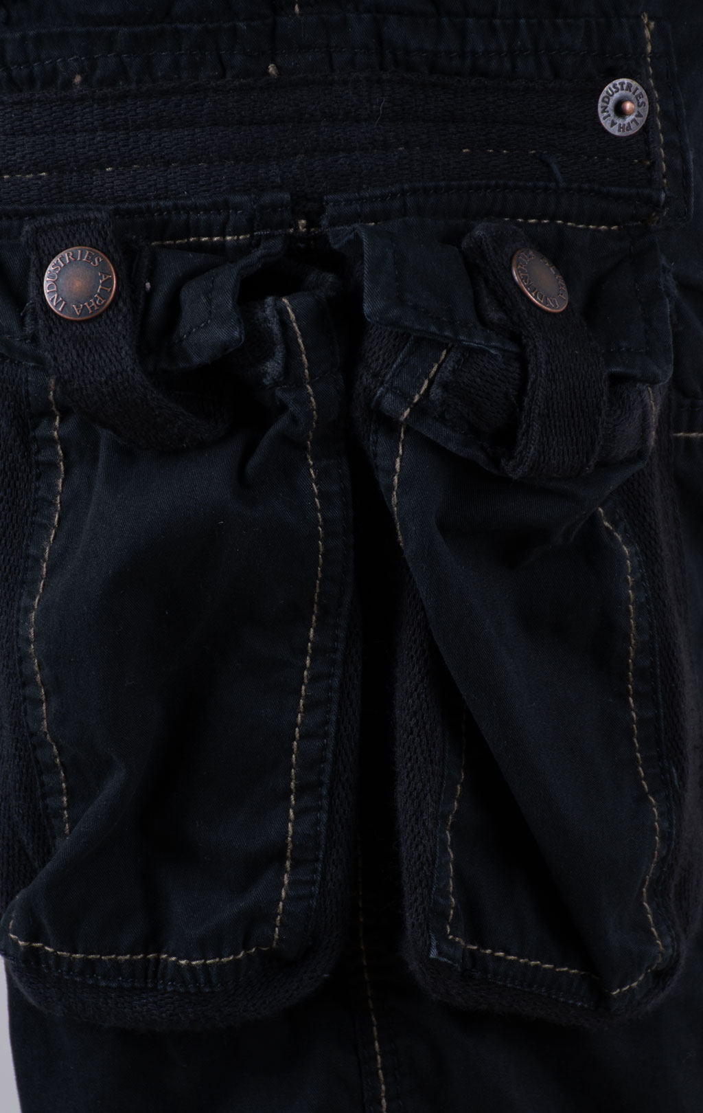 Шорты карго ALPHA INDUSTRIES TERMINAL black 