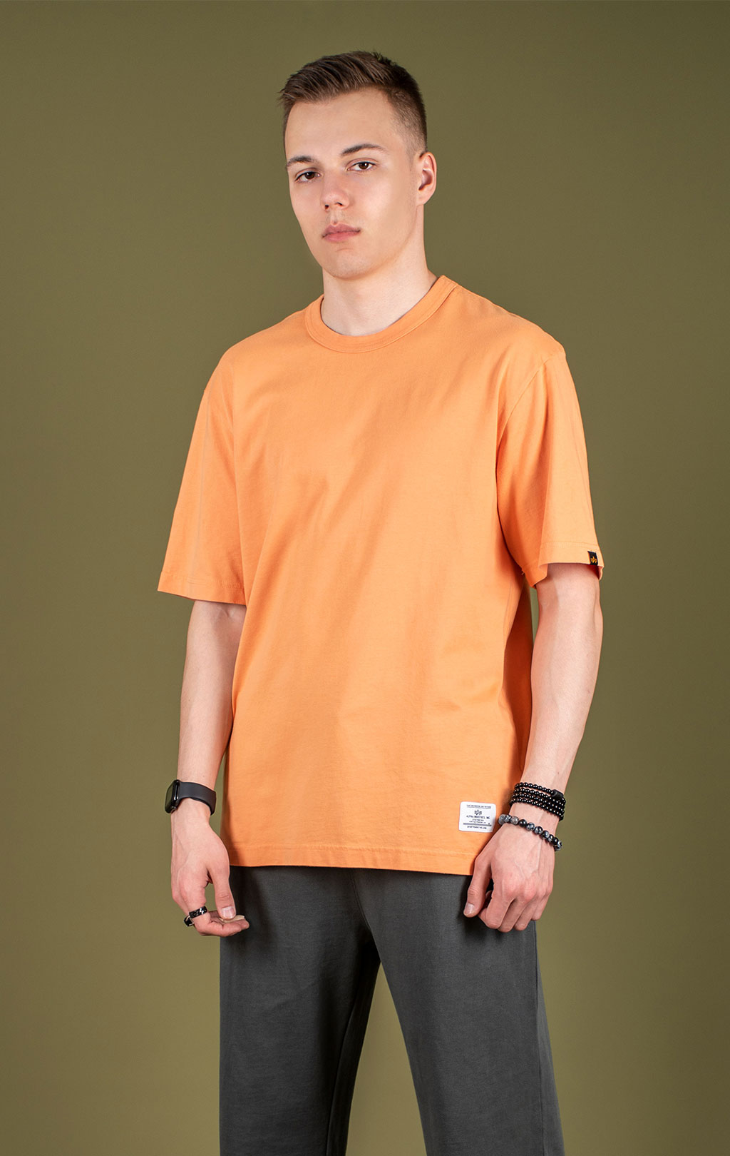 Футболка ALPHA INDUSTRIES ESSENTIAL RELAXED TEE SS 25 m muted saffron 