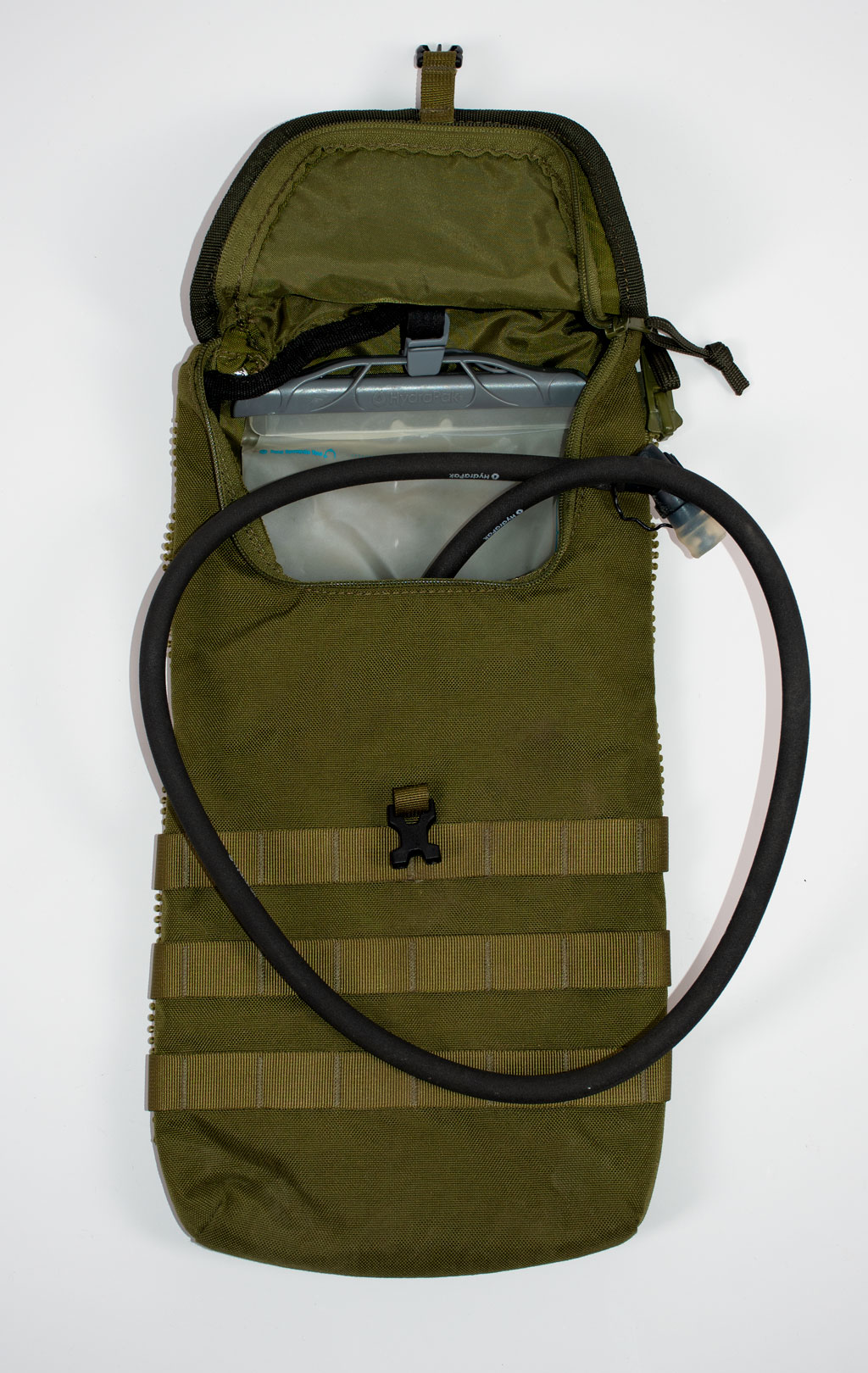 Питьевая система армейская BERGHAUS с карманом, горловина под клапаном, 3L olive б/у 