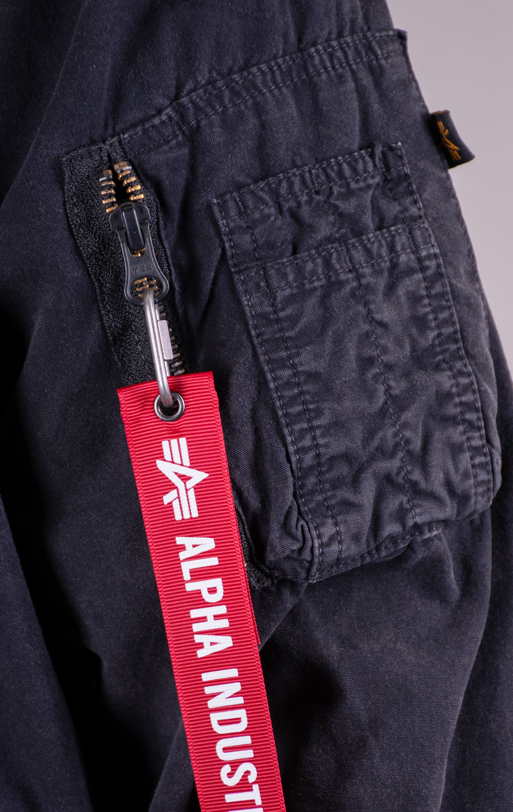 Бомбер-ветровка ALPHA INDUSTRIES L-2B RIP AND REPAIR FLIGHT JACKET SS 24 m black 
