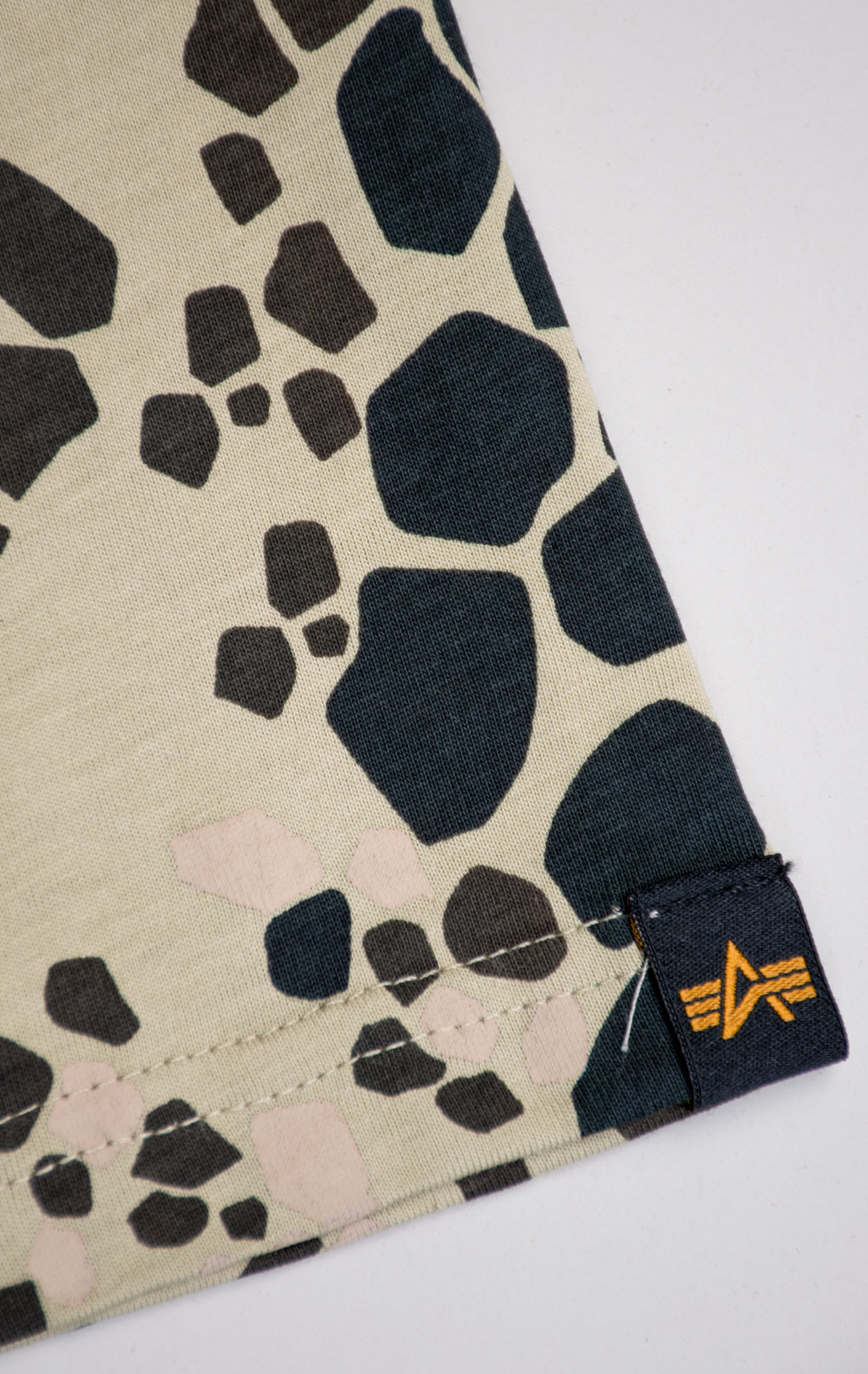 Футболка ALPHA INDUSTRIES SPECIAL FORCES T green/stone 