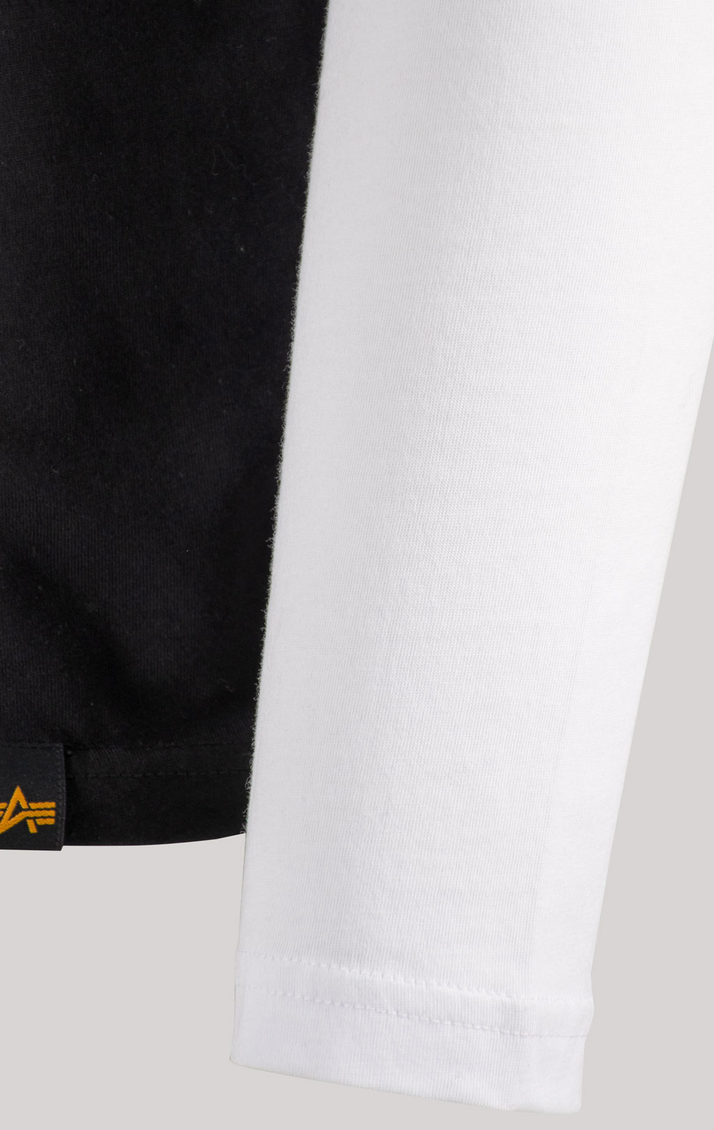 Лонгслив ALPHA INDUSTRIES BASIC LS black/white 