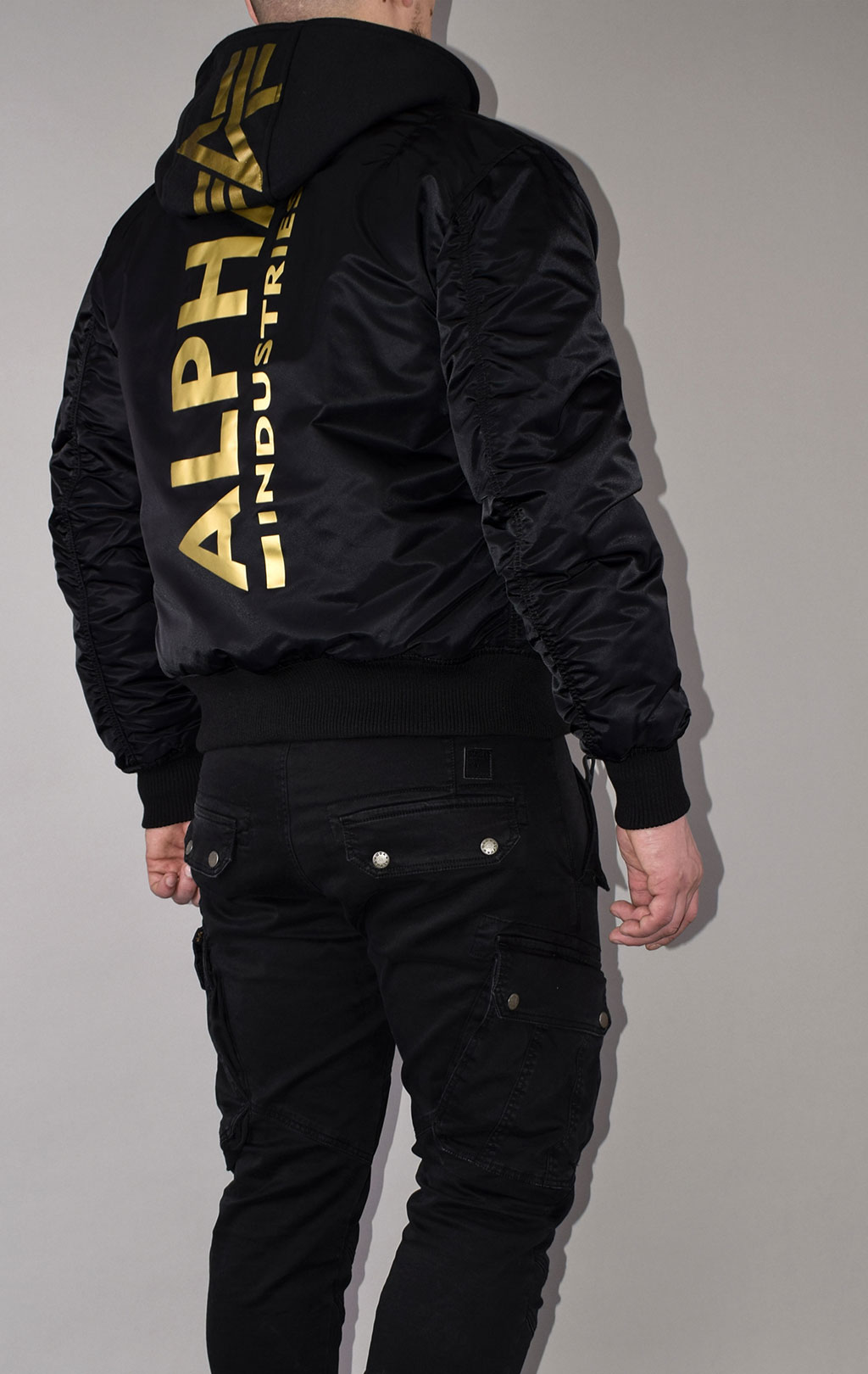 Бомбер ALPHA INDUSTRIES ZH BACK PRINT MA-1 black/yellow gold 