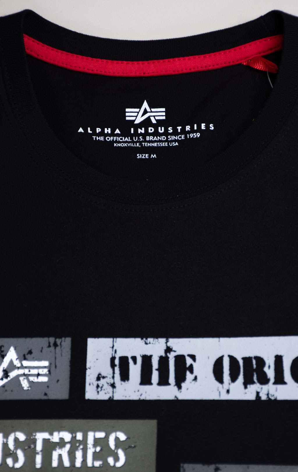 Футболка ALPHA INDUSTRIES TAPE STRIPES T black 