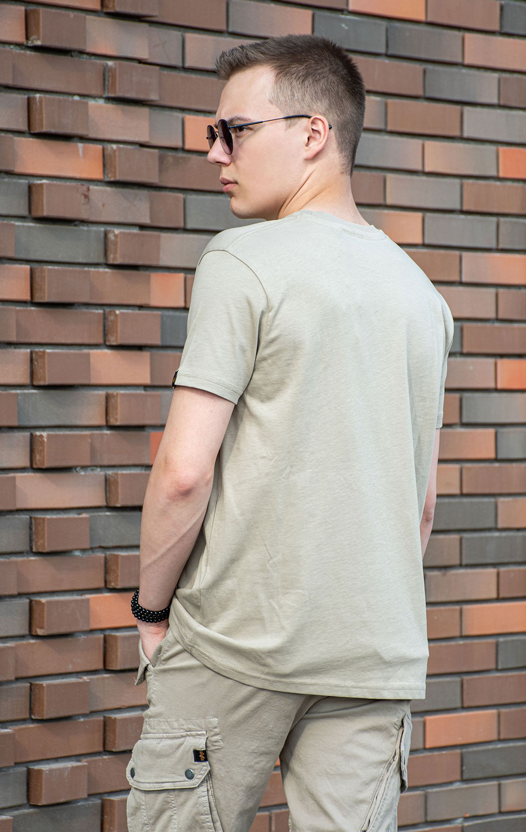 Футболка ALPHA INDUSTRIES EMB T vintage sand 