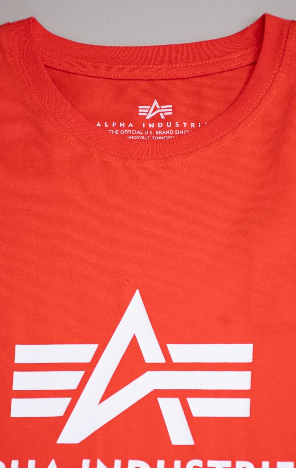 Футболка ALPHA INDUSTRIES BASIC T atomic red 