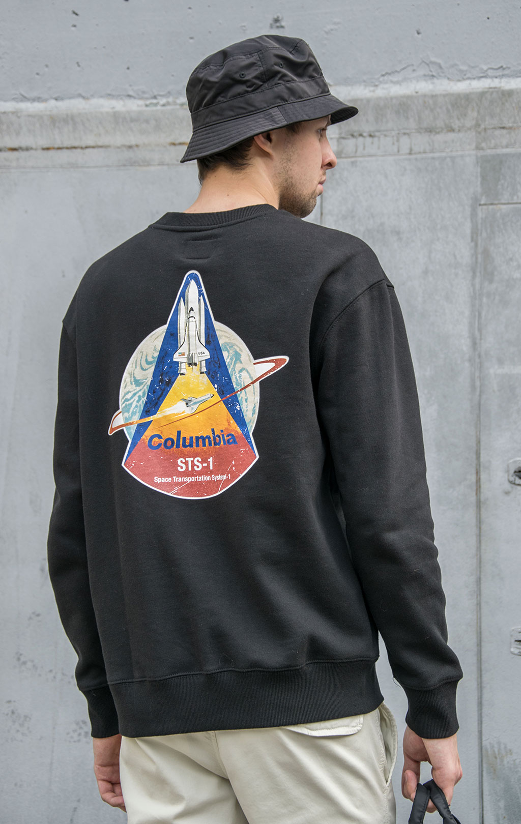 Свитшот ALPHA INDUSTRIES NASA COLUMBIA CREWNECK FW 21/22 black 