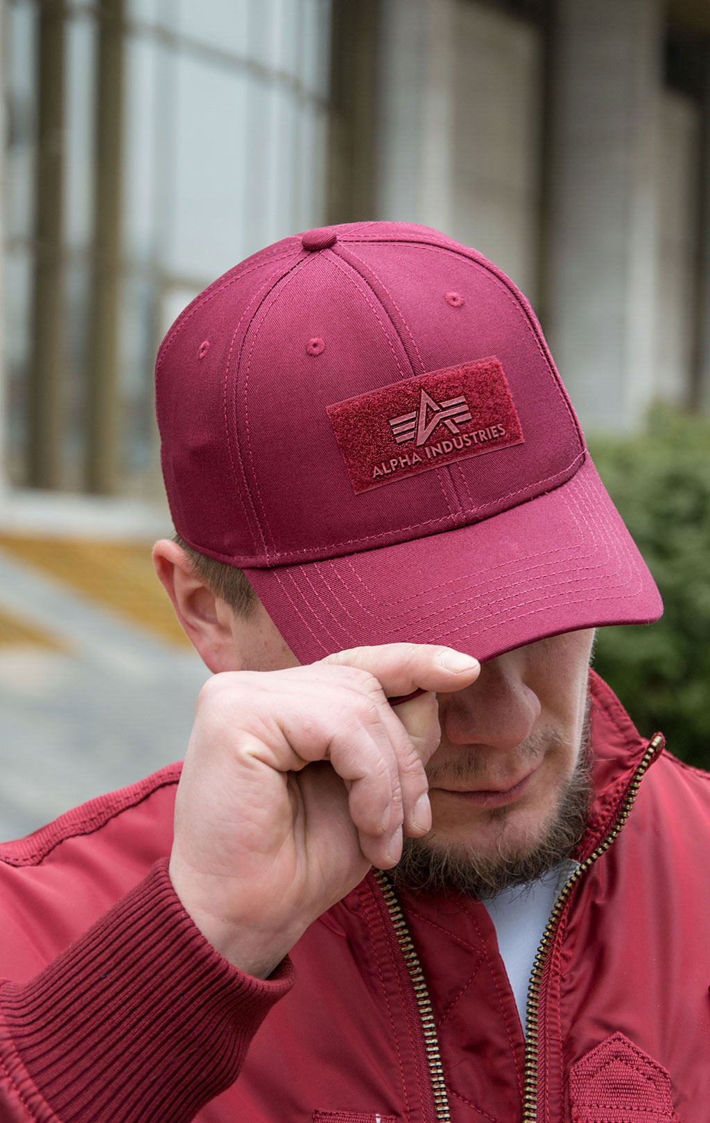 Бейсболка ALPHA INDUSTRIES VELCRO CAP burgundy 