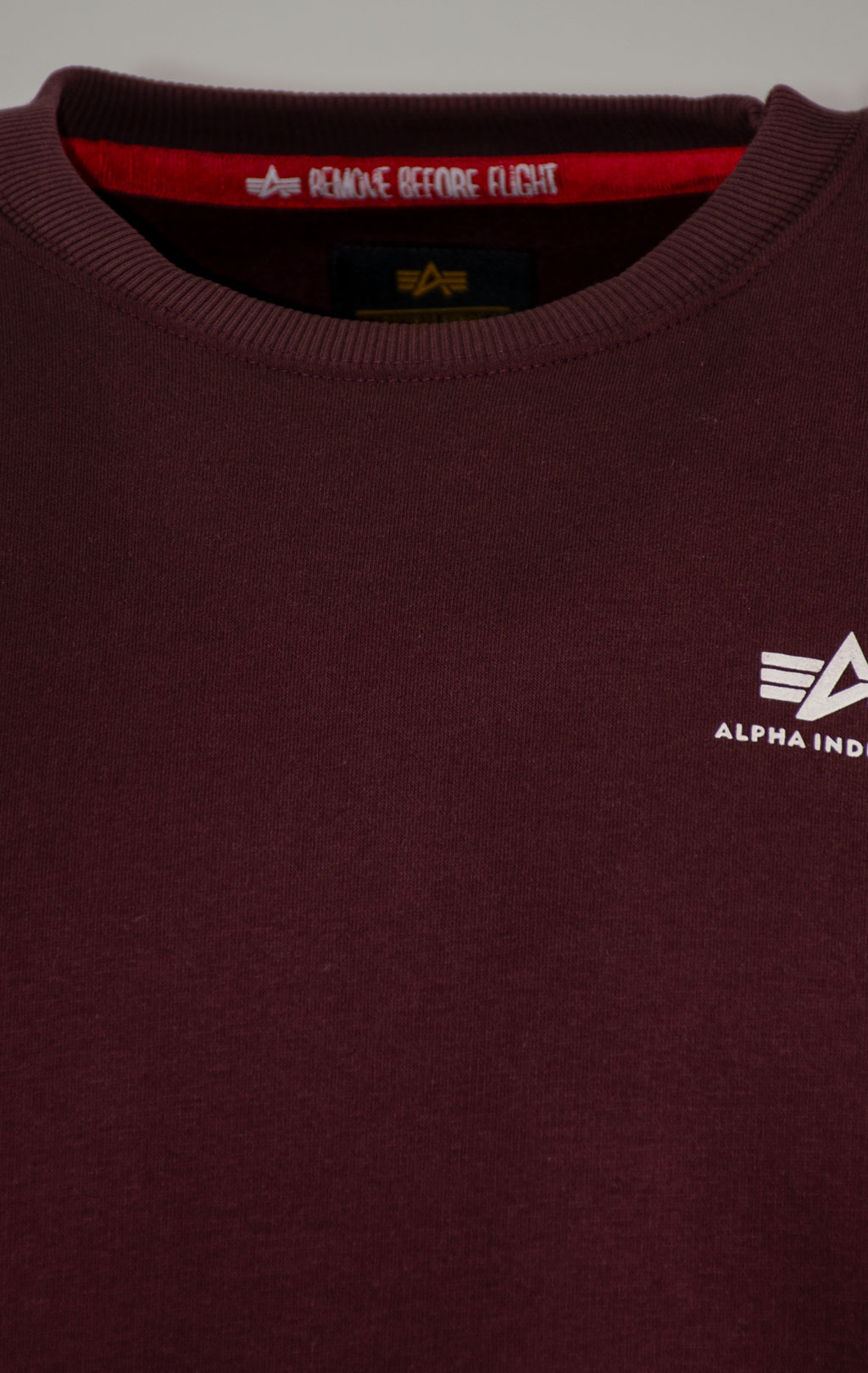 Свитшот ALPHA INDUSTRIES BASIC SWEATER SMALL LOGO deep maroon 