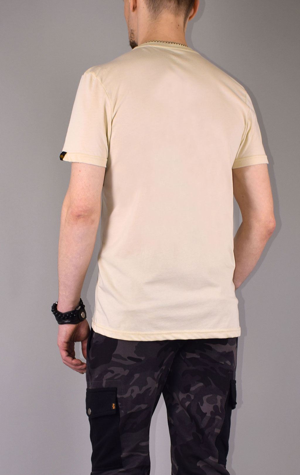 Футболка ALPHA INDUSTRIES BASIC T vintage white 