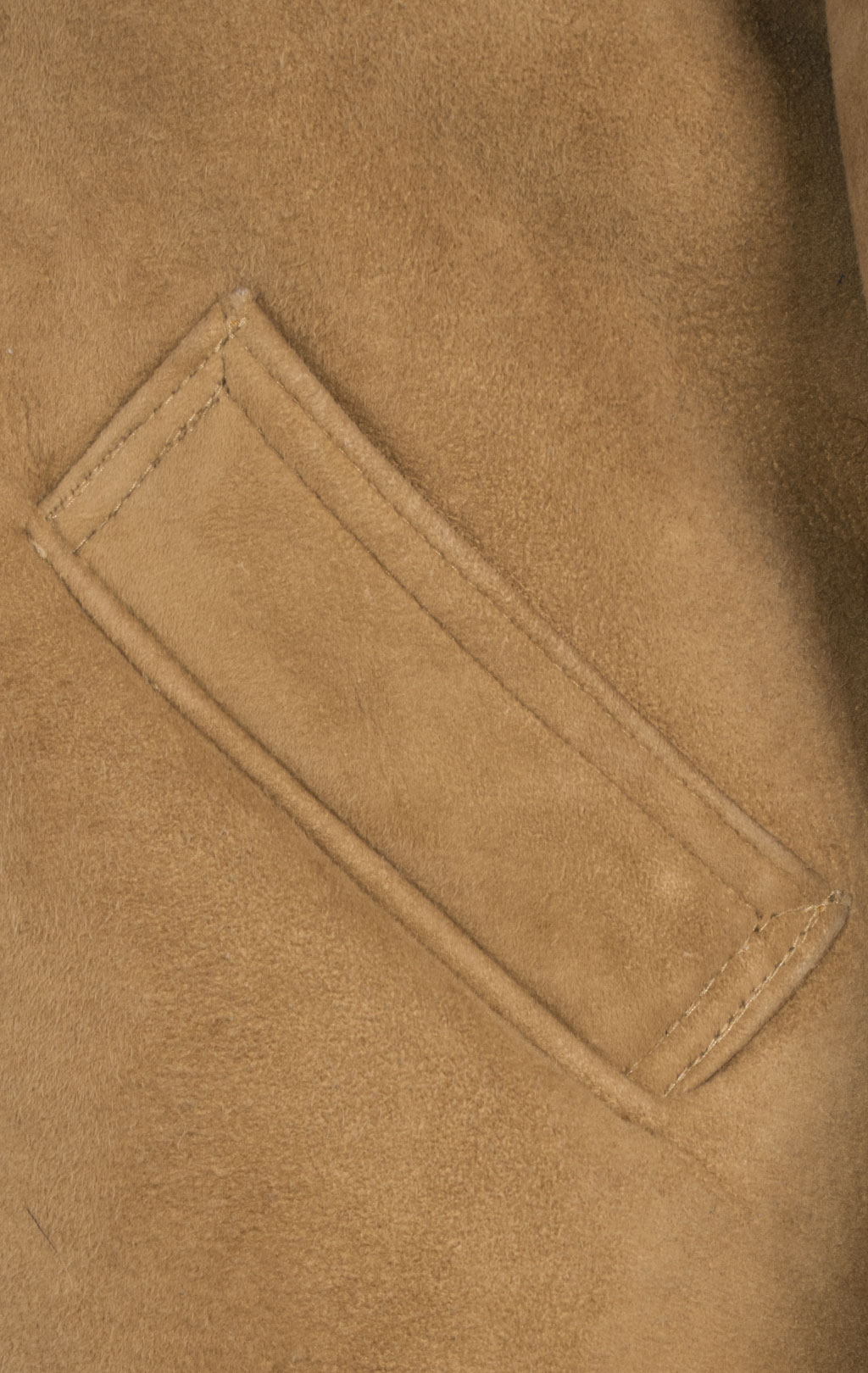 Женская куртка-пилот COCKPIT B-3 Hooded Bomber овчина tan (W72N300) 