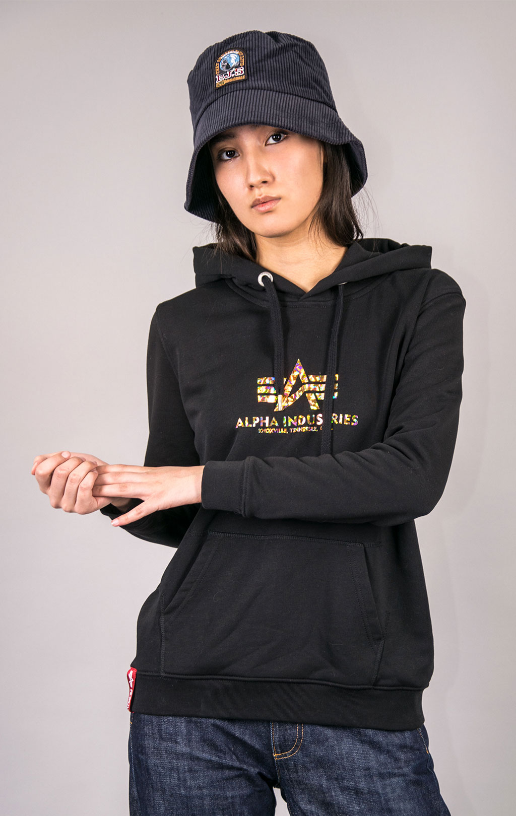 Женская толстовка ALPHA INDUSTRIES NEW BASIC HOODY HOL. PRINT black/gold crystal 