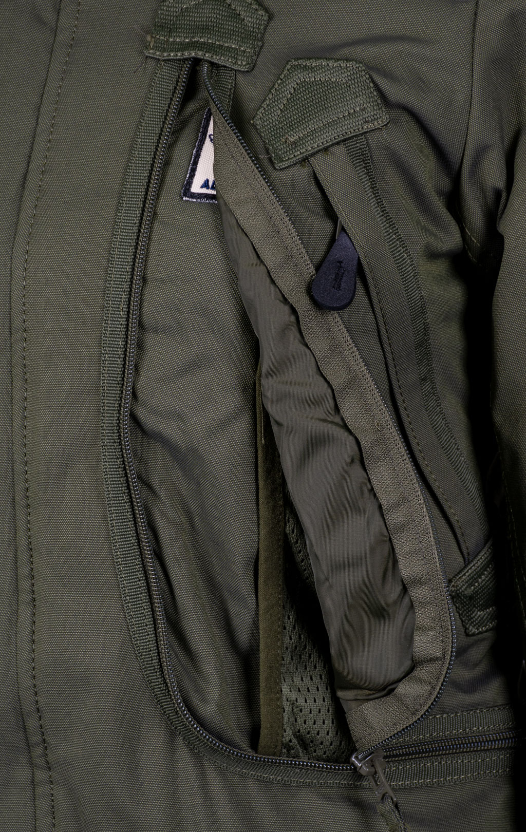 Женская аляска ALPHA INDUSTRIES POLAR натур. мех dark green 