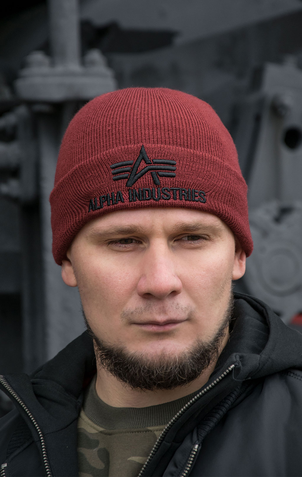 Шапка ALPHA INDUSTRIES 3D BEANIE burgundy 