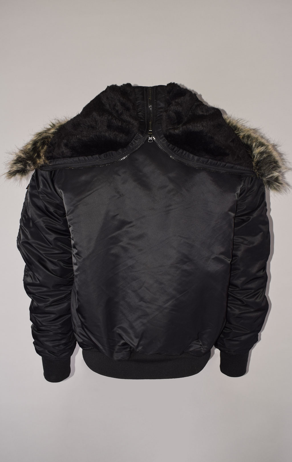 Аляска короткая ALPHA INDUSTRIES VF 59 N-2B black 