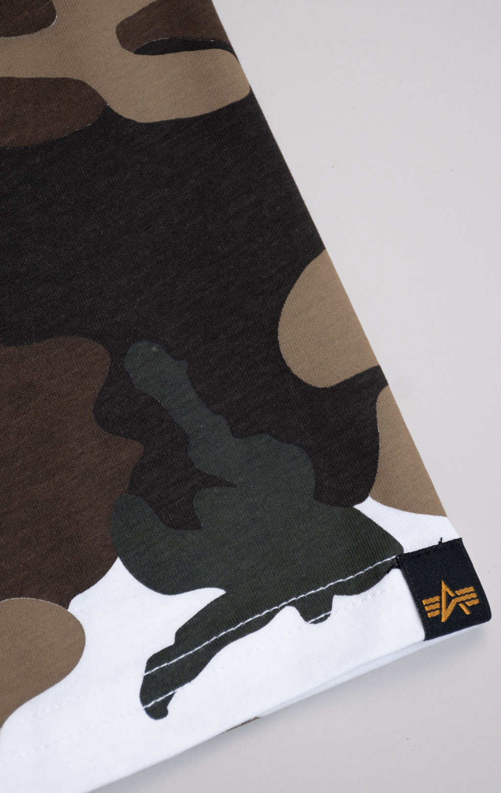 Футболка ALPHA INDUSTRIES LOST CAMO T camo woodland 