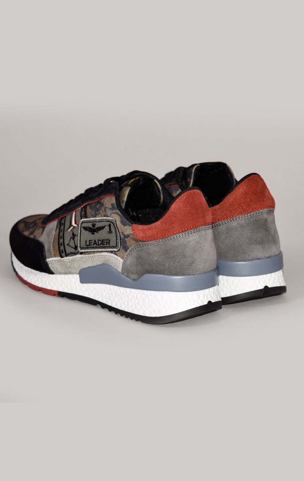 Кроссовки AERONAUTICA MILITARE SS 22 m/PT camouflage/grigio medio (SC 202) 