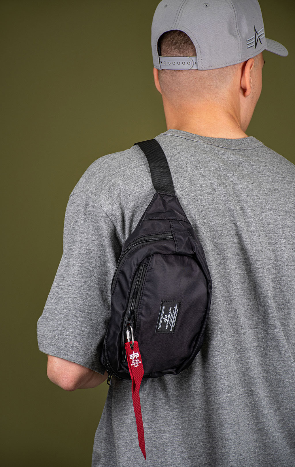 Сумка поясная ALPHA INDUSTRIES CREW WAIST BAG FW 25/26 black 