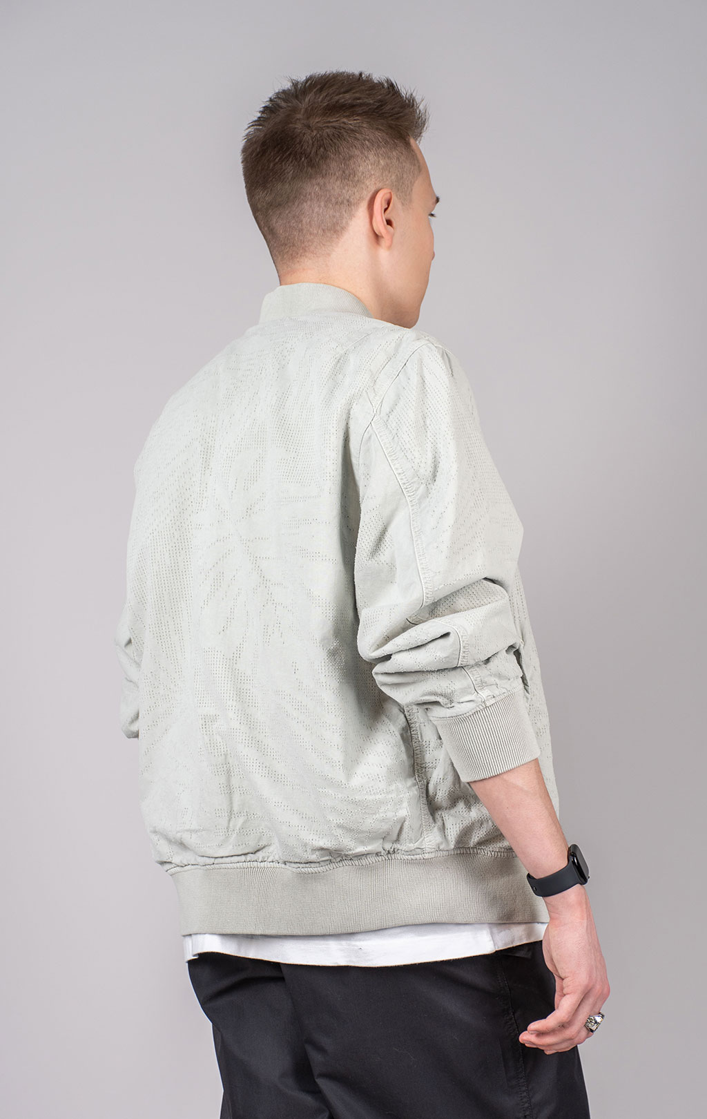 Ветровка ALPHA INDUSTRIES DOTTED CAMO FLIGHT JACKET L-2B SS 25 m light gray 