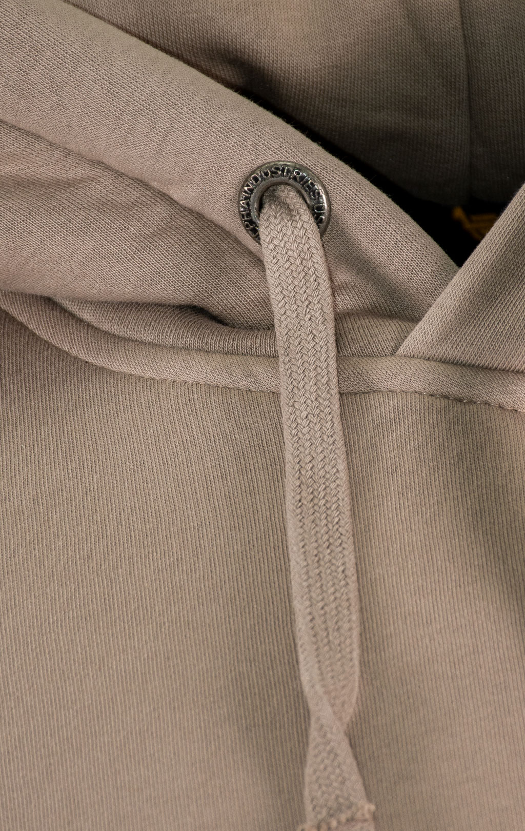 Толстовка ALPHA INDUSTRIES BASIC HOODY SMALL LOGO vintage sand 