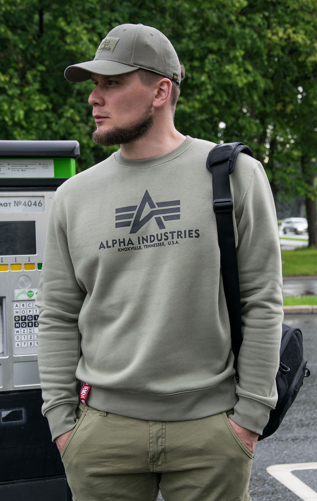 Свитшот ALPHA INDUSTRIES BASIC SWEATER olive 