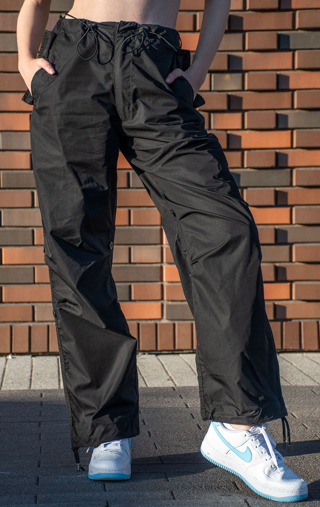 Брюки-карго парашюты ALPHA INDUSTRIES PARACHUTE PANTS FW 24/25 black 