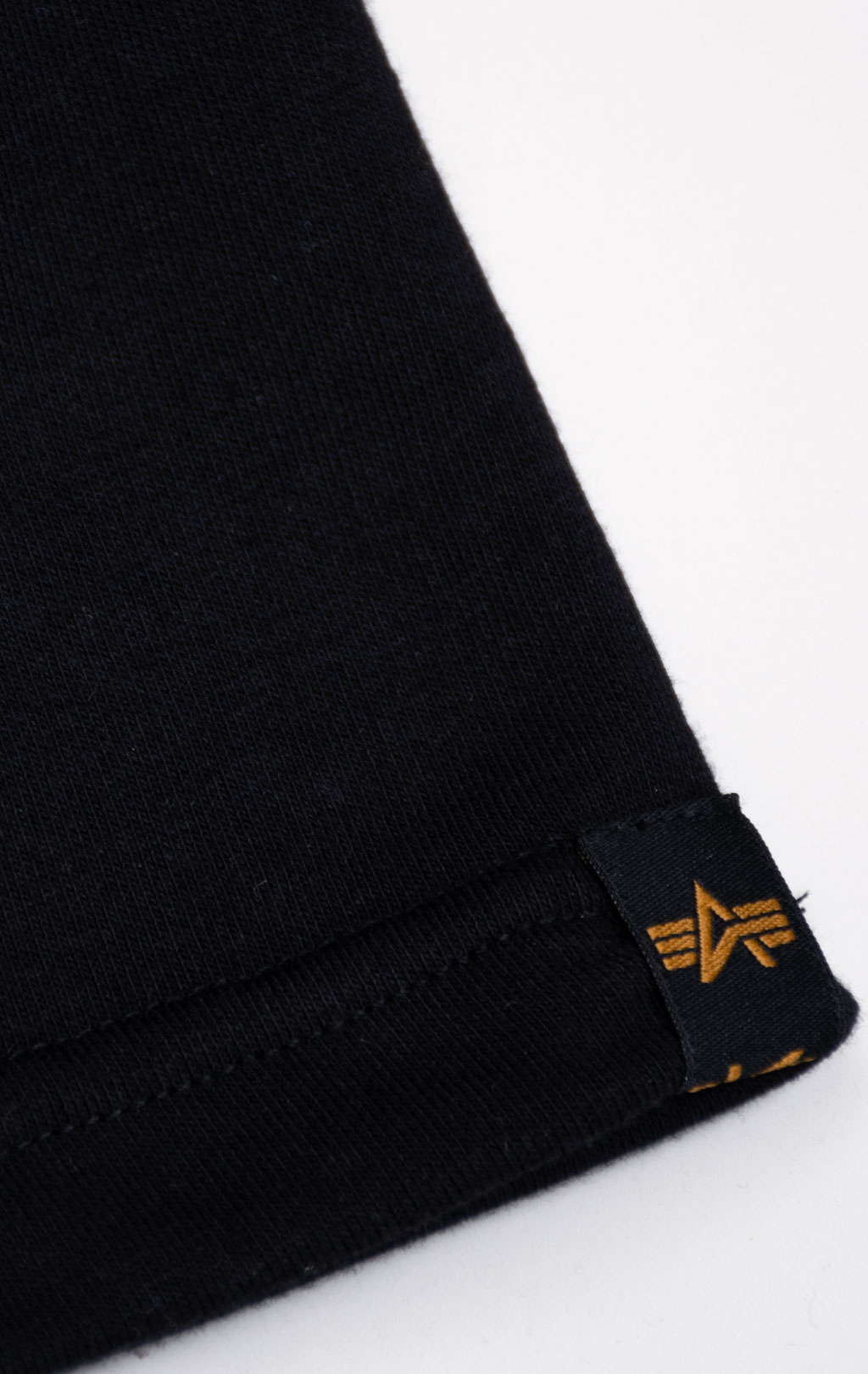 Женская футболка ALPHA INDUSTRIES NASA LONG T OS black 