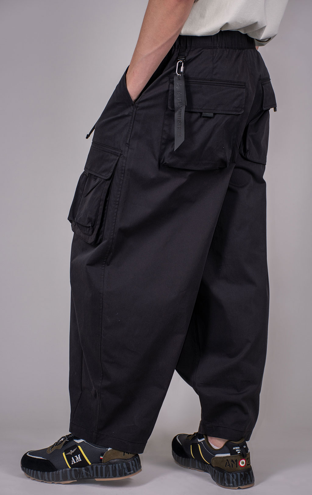 Брюки-карго ALPHA INDUSTRIES OVERSIZED TACTICAL PANT FW 24/25 black 