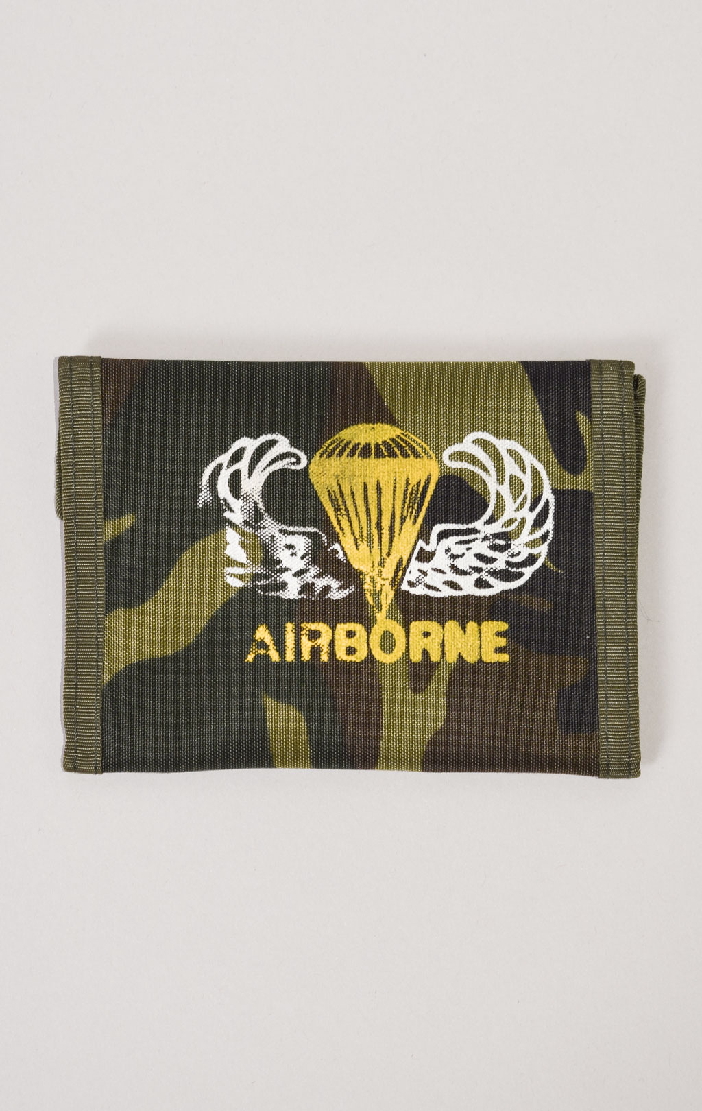 Кошелек AIRBORNE camo woodland 