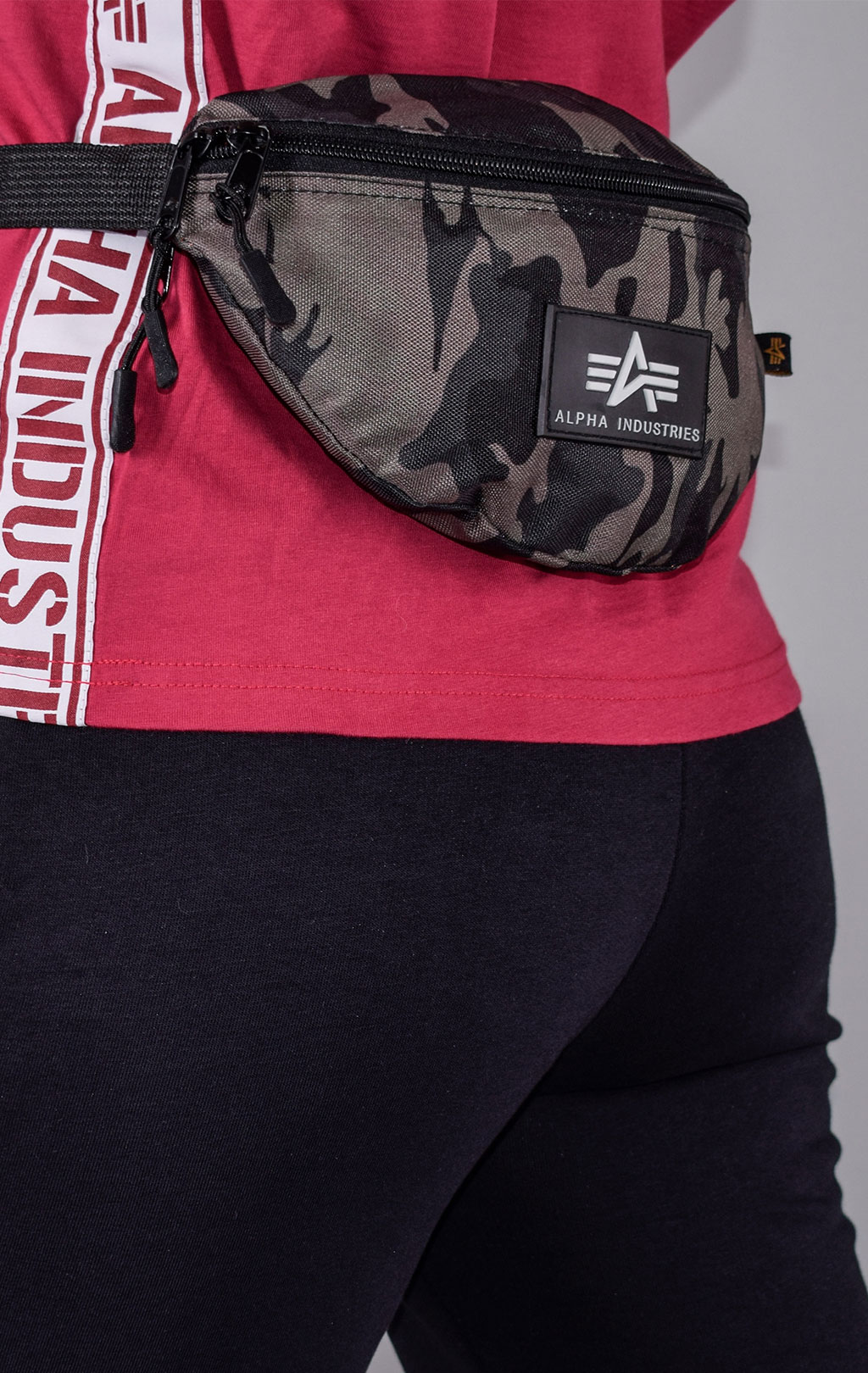 Сумка поясная ALPHA INDUSTRIES RUBBER PRINT WAIST BAG black camo 