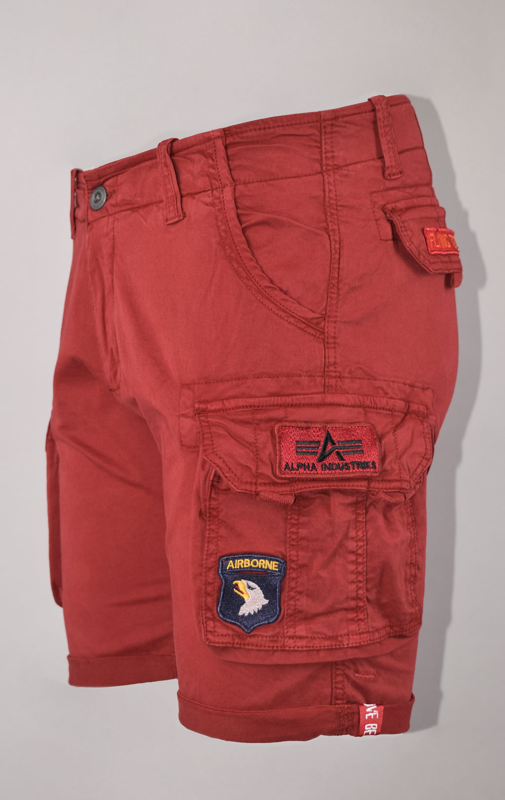 Шорты ALPHA INDUSTRIES CREW SHORT PATCH RBF red 