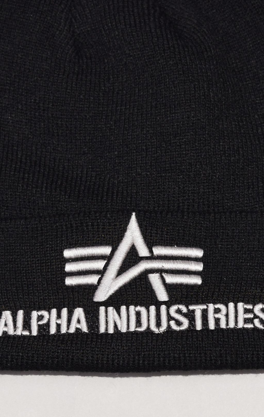 Шапка ALPHA INDUSTRIES 3D BEANIE black 