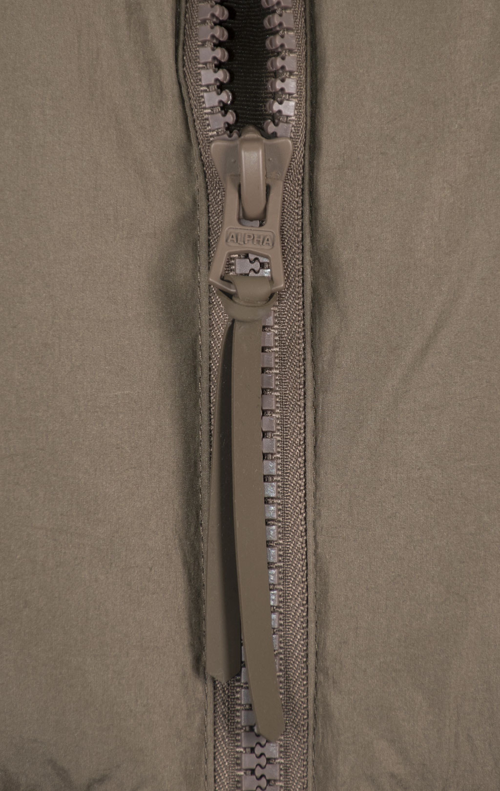 Женская куртка ALPHA INDUSTRIES SIERRA SHORT PUFFER FW 24/25 coyote brown 