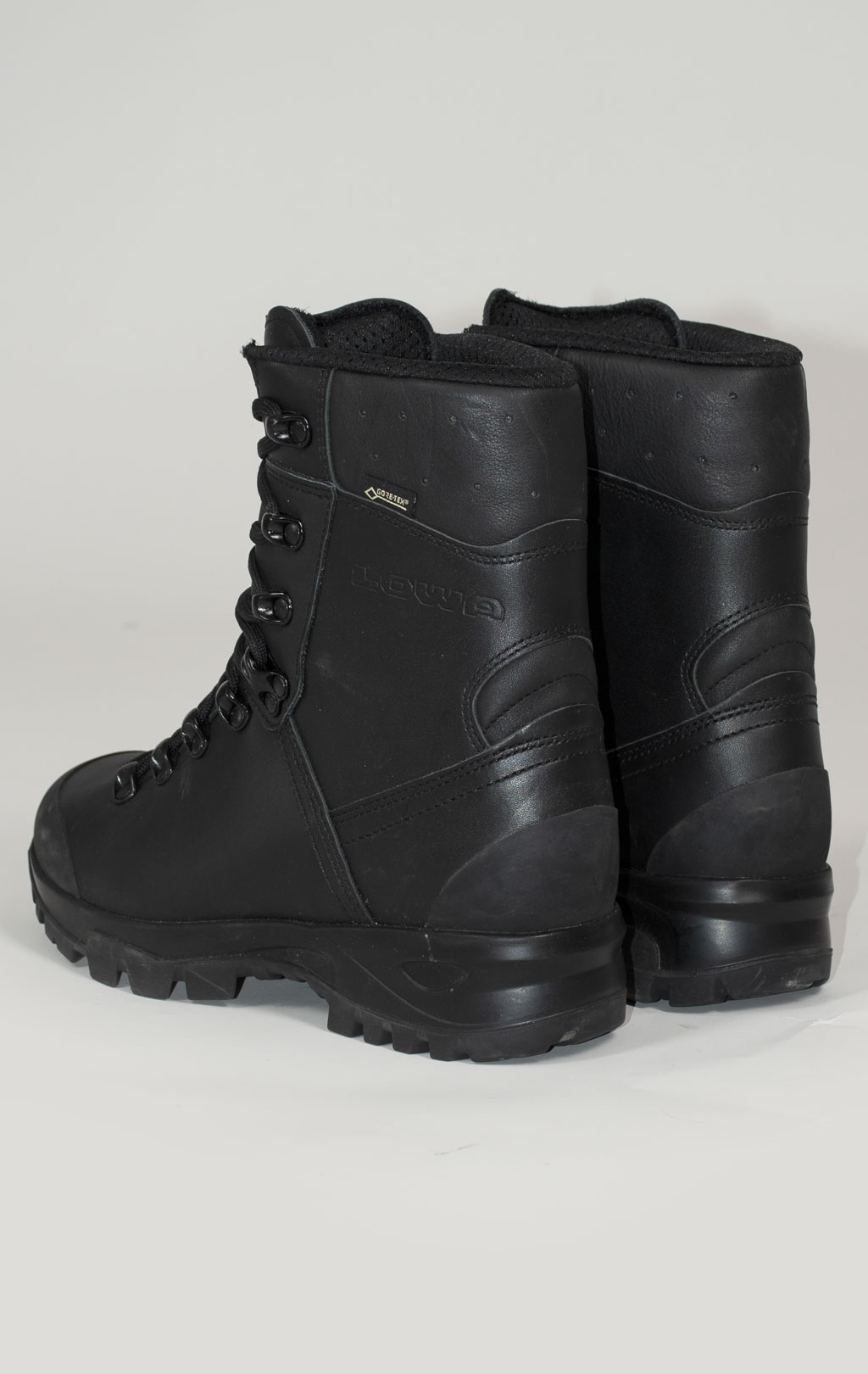 Ботинки-берцы LOWA Gore-Tex black 