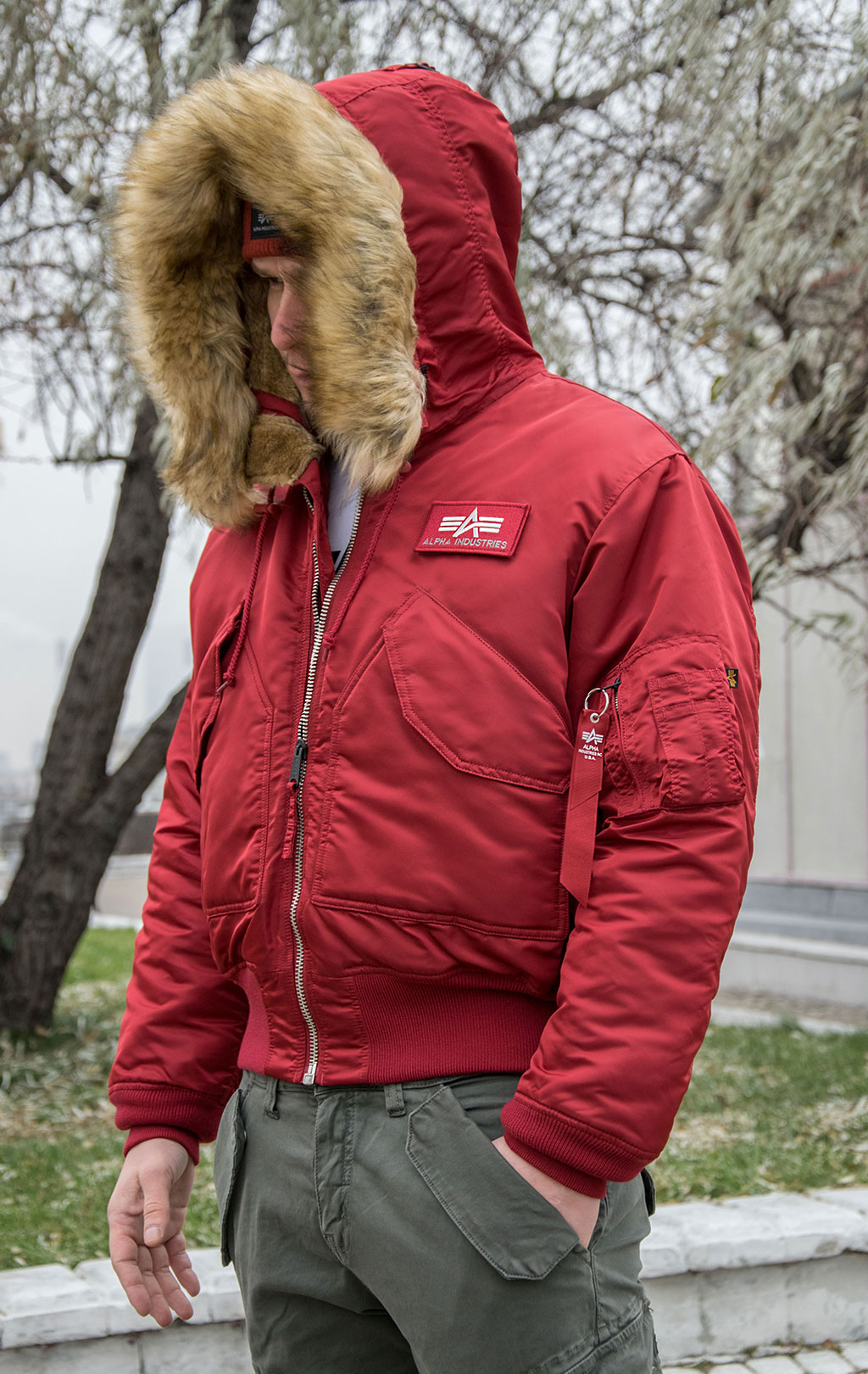 Аляска короткая ALPHA INDUSTRIES HOODED CUSTOM 45P commander red 
