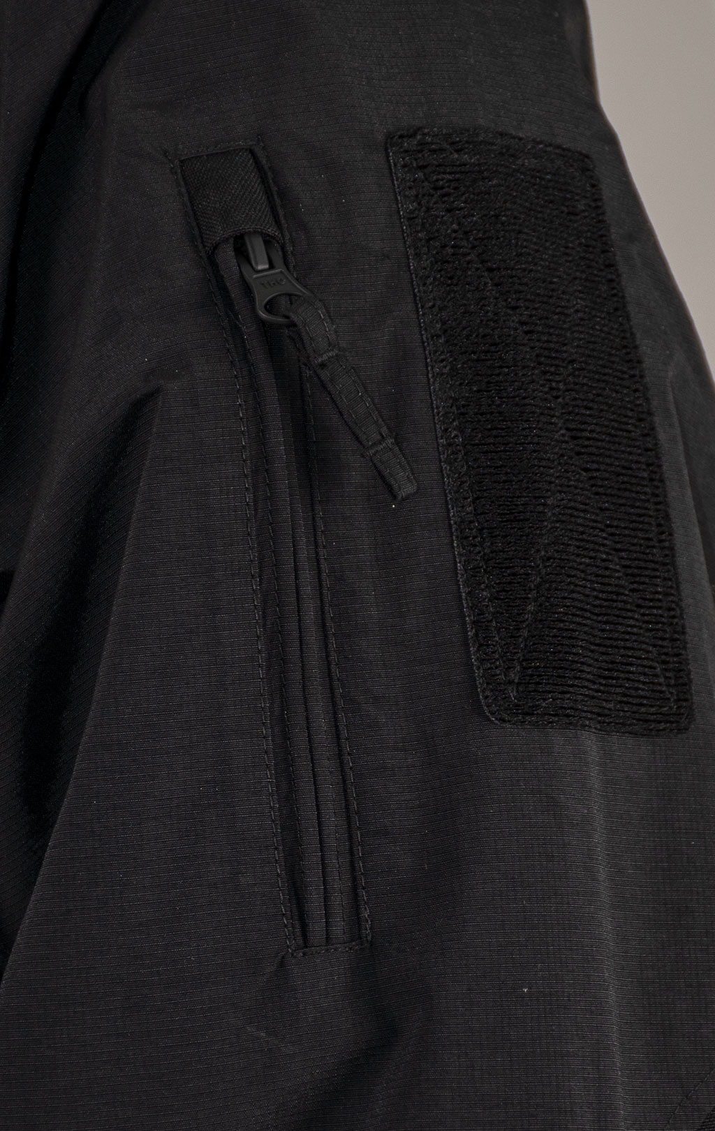 Куртка тактическая Pentagon LCP V2.0 Primaloft black 01007-2.0 