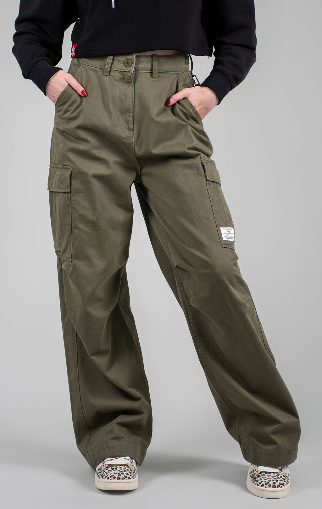 Женские брюки-карго парашюты ALPHA INDUSTRIES M-65 PANT плотные FW 24/25 OG-107 green 