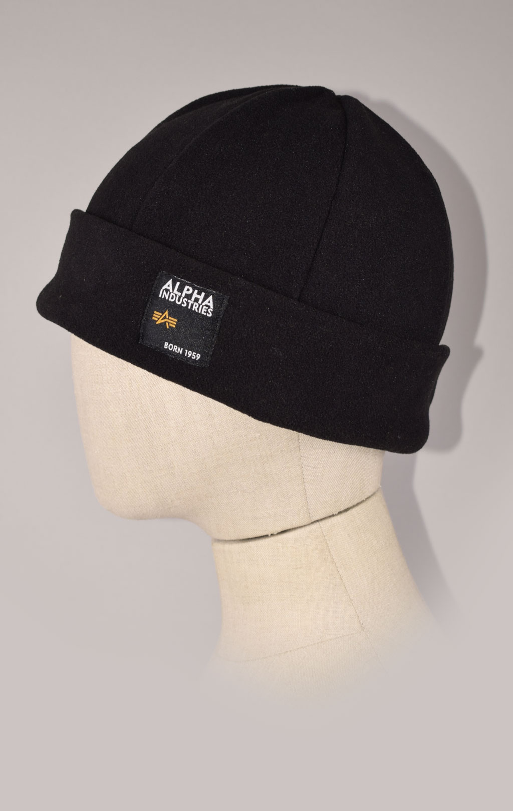 Шапка ALPHA INDUSTRIES LABEL FLEECE BEANIE black 