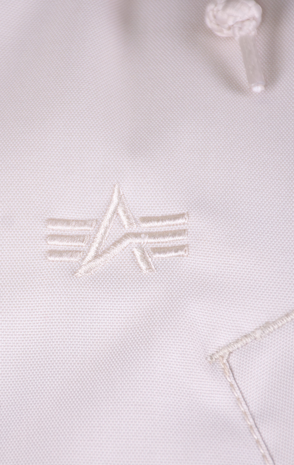 Женская аляска ALPHA INDUSTRIES EXPLORER натур. мех white off 