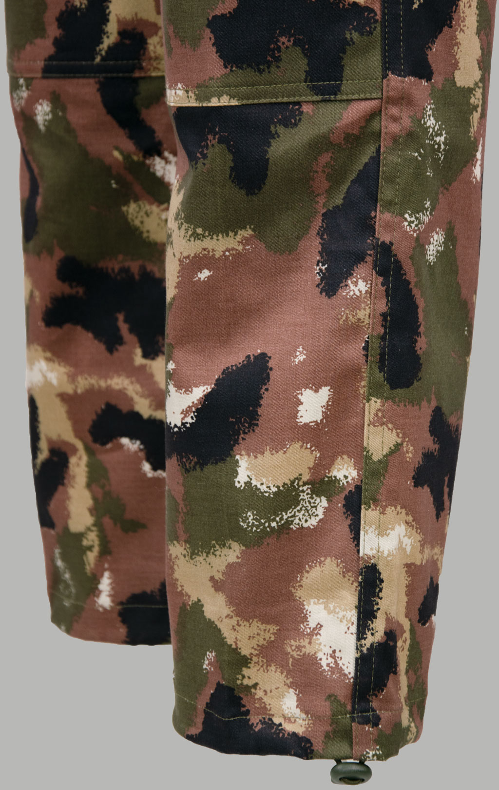 Брюки нового образца camo Италия