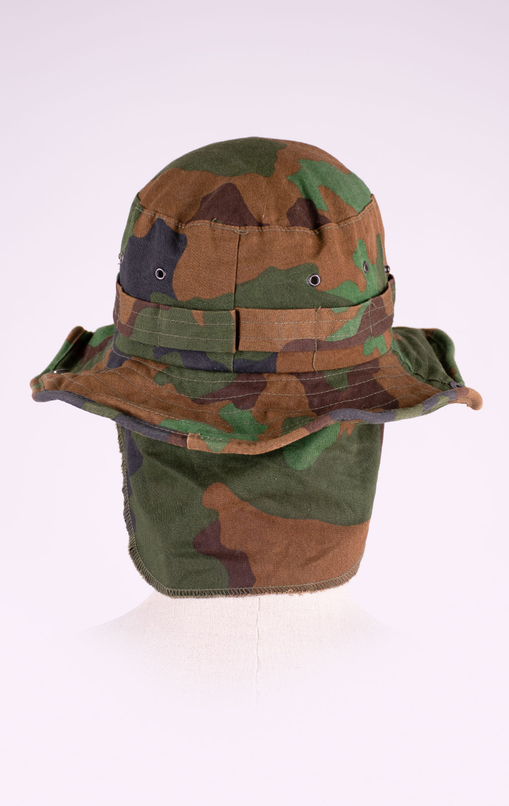 Панама с защитой шеи и каркасом jungle camo б/у Голландия