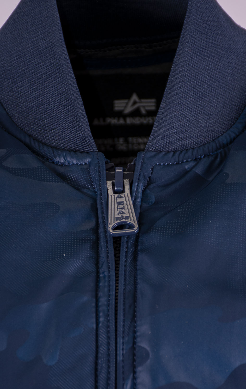 Бомбер ALPHA INDUSTRIES MA-1 HIDDEN CAMO rep. blue 
