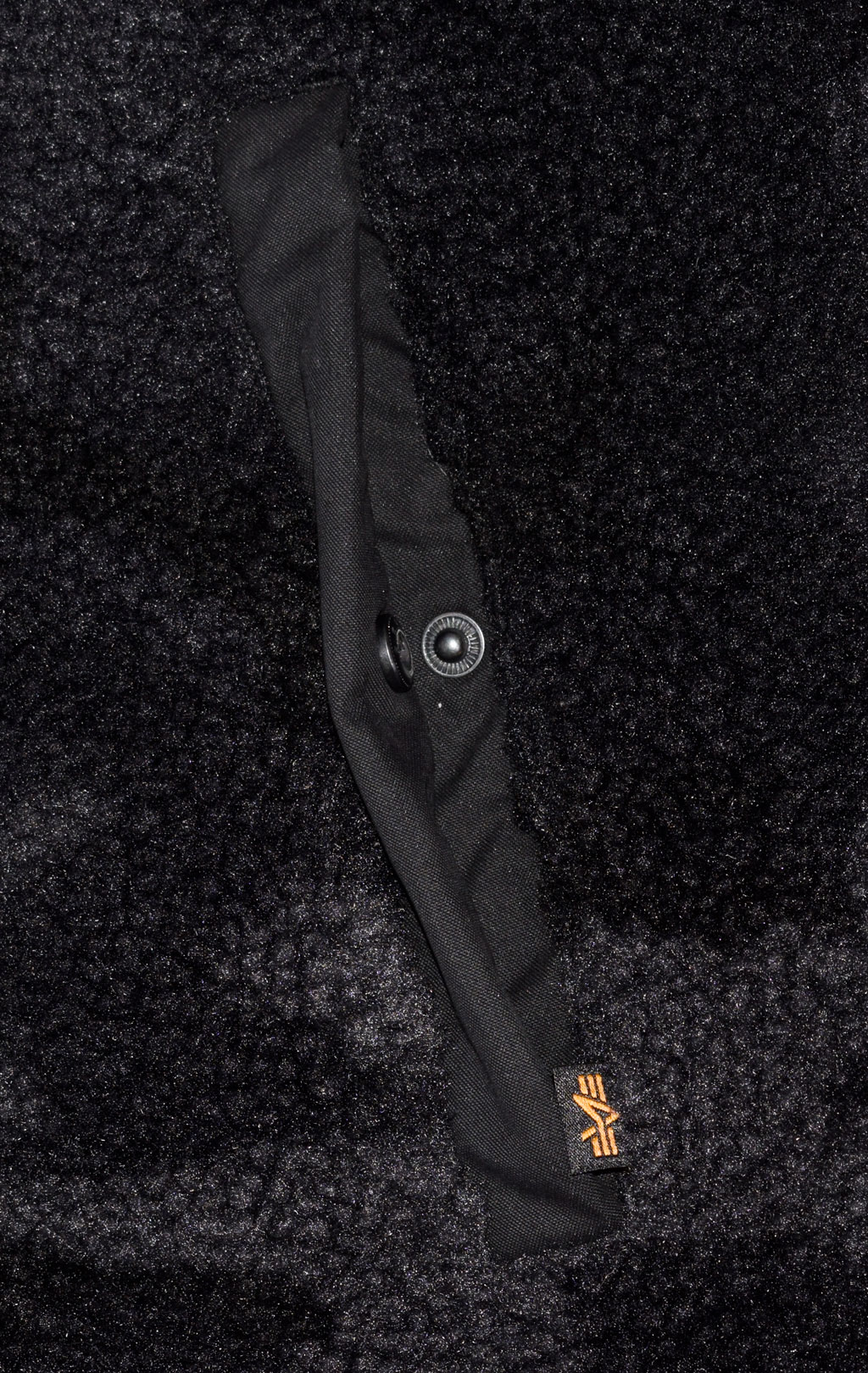 Куртка ALPHA INDUSTRIES HOODED SHERPA UTILITY JACKET FW 21/22 m black woodland camo 
